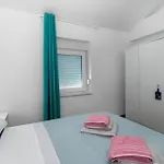 2 Bedroom Cozy In