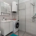 2 Bedroom Cozy In Hébergement de vacances *