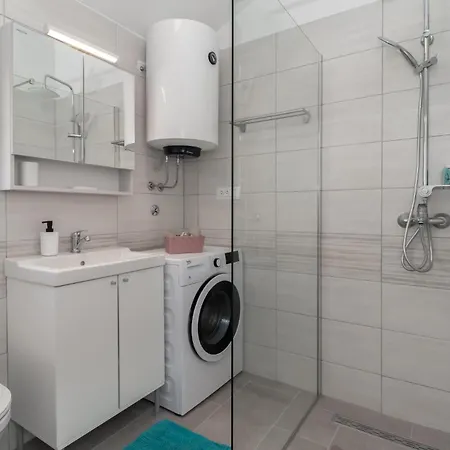 2 Bedroom Cozy In Ferienhaus *