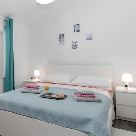 Ferienhaus 2 Bedroom Cozy In